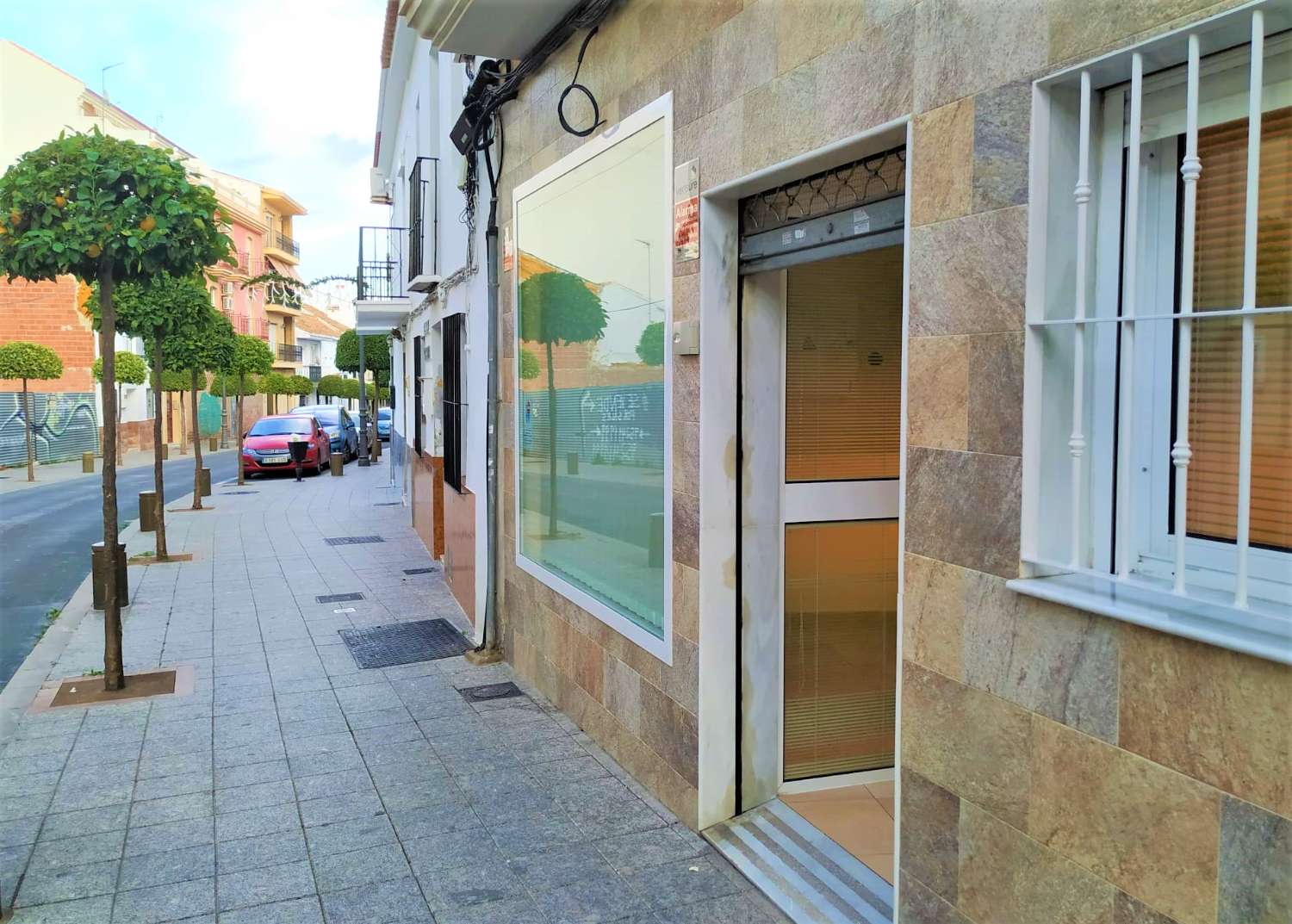 Commercial premises in Juan Carlos I Street