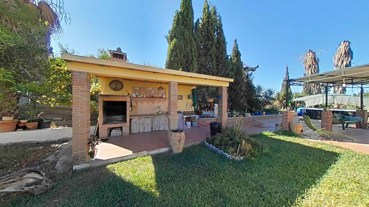 Preciosa casa de campo en parcela de 3.300m2 en Cártama