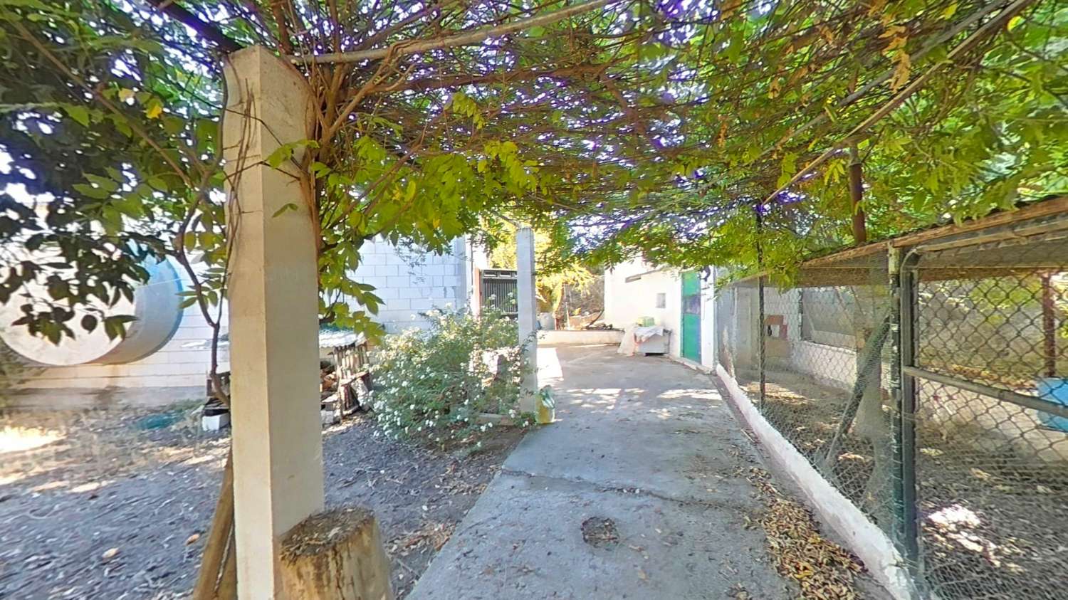 Preciosa casa de campo en parcela de 3.300m2 en Cártama