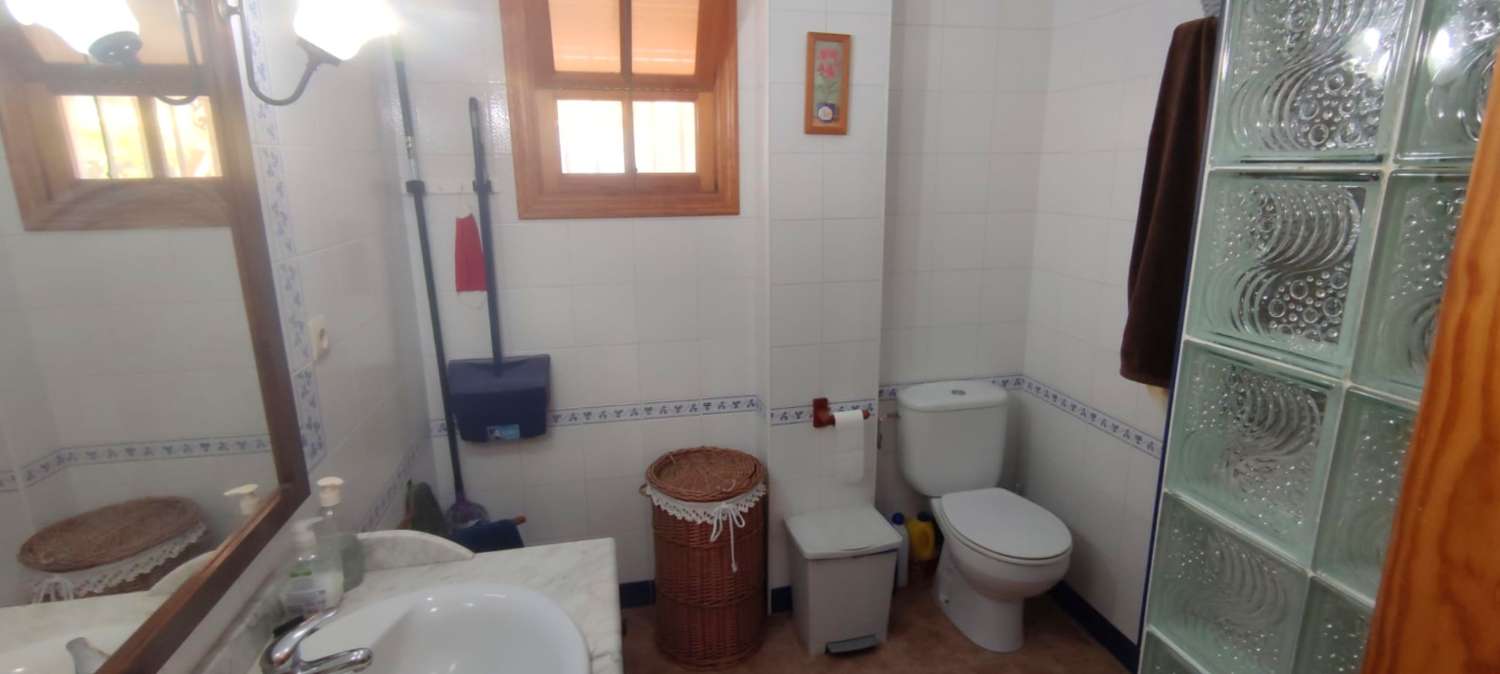 Preciosa casa de campo en parcela de 3.300m2 en Cártama