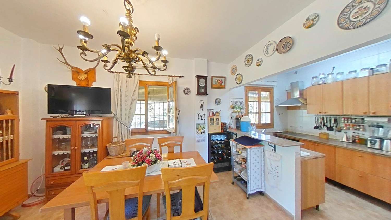 Preciosa casa de campo en parcela de 3.300m2 en Cártama