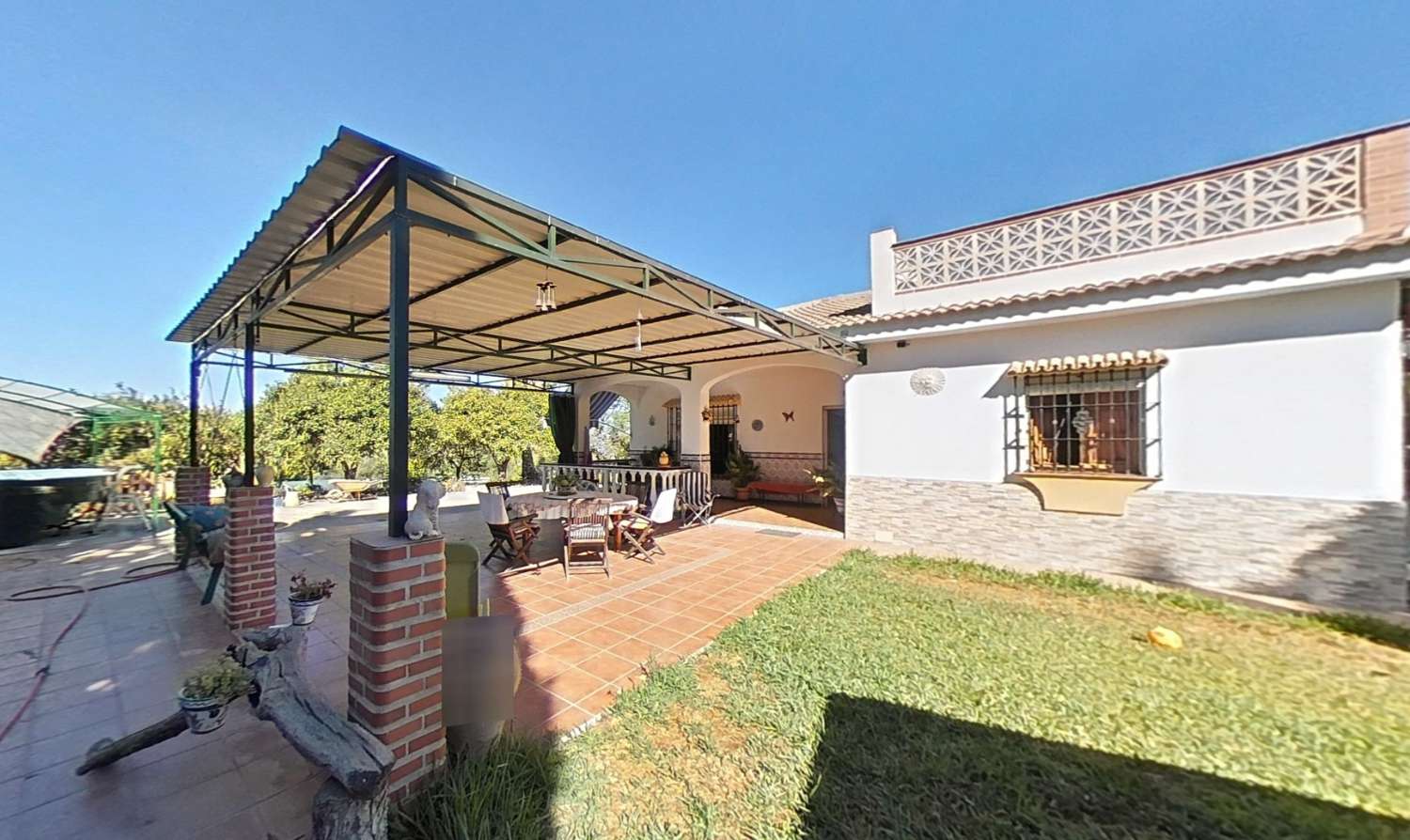 Preciosa casa de campo en parcela de 3.300m2 en Cártama