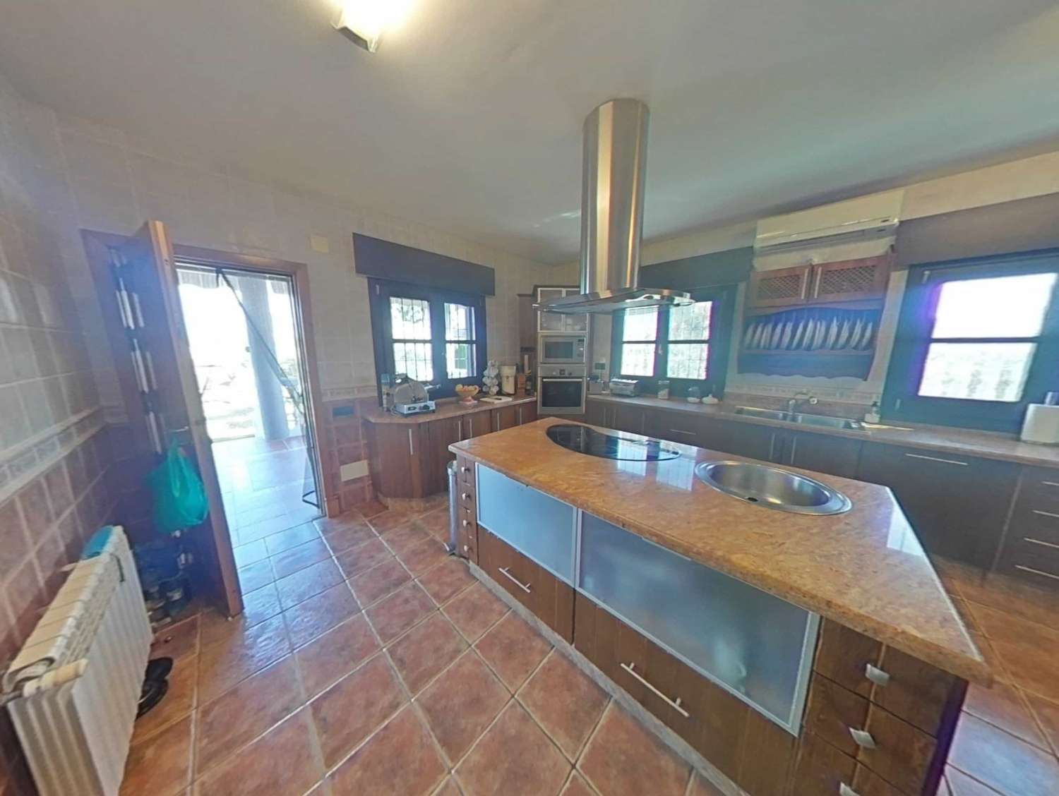 Chalet independiente en Urbanización Manantiales