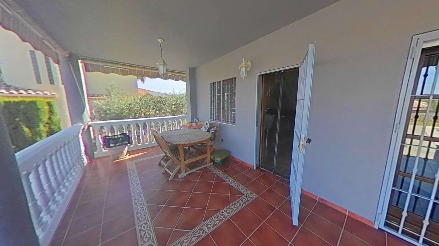 Chalet independiente en Urbanización Manantiales