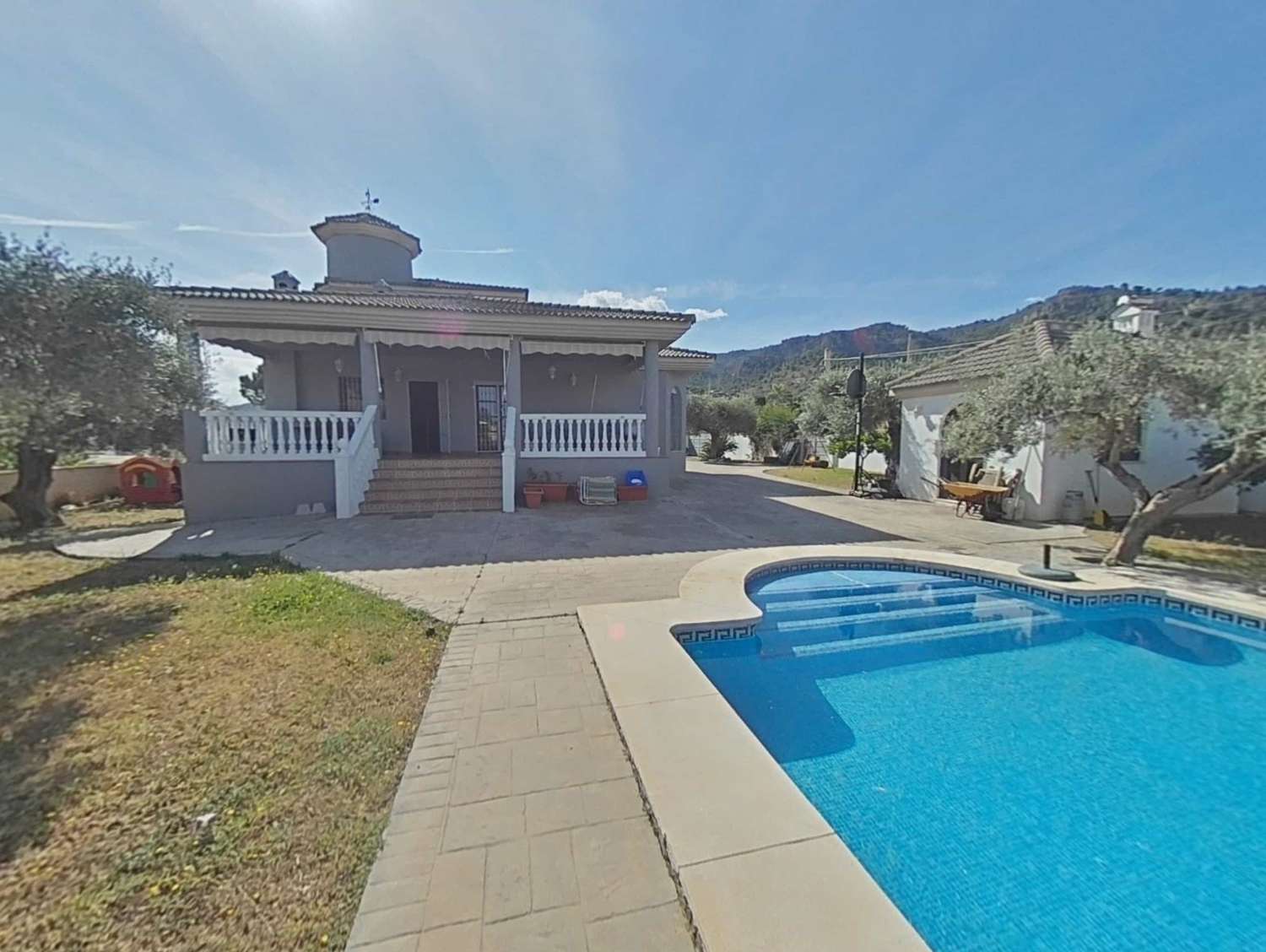 Chalet independiente en Urbanización Manantiales