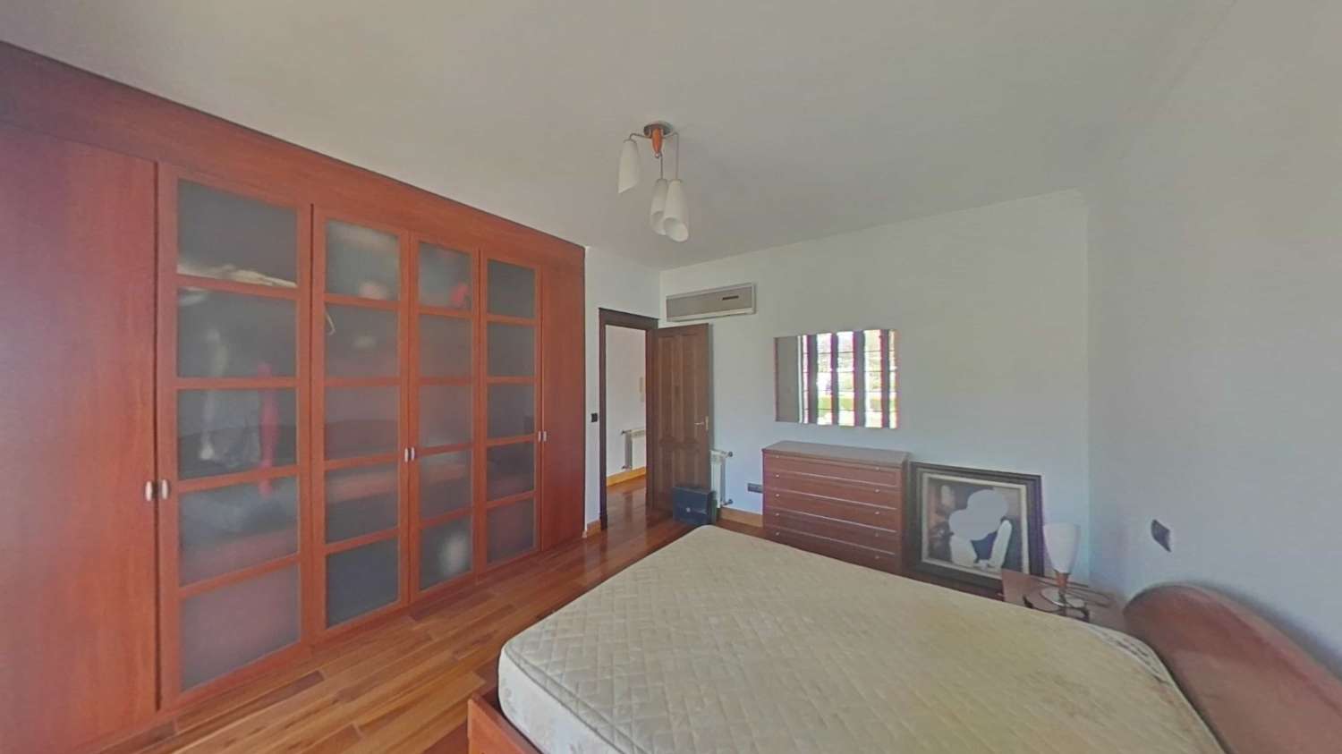 Chalet independiente en Urbanización Manantiales
