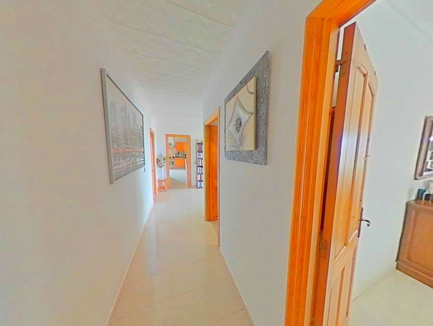 Gran chalet independiente en Pinos de Alhaurín con dos viviendas y piscina en parcela de 2.500m2