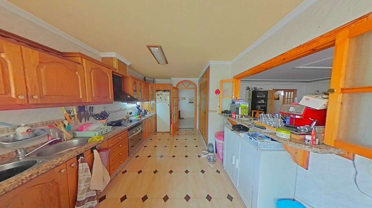 Gran chalet independiente en Pinos de Alhaurín con dos viviendas y piscina en parcela de 2.500m2