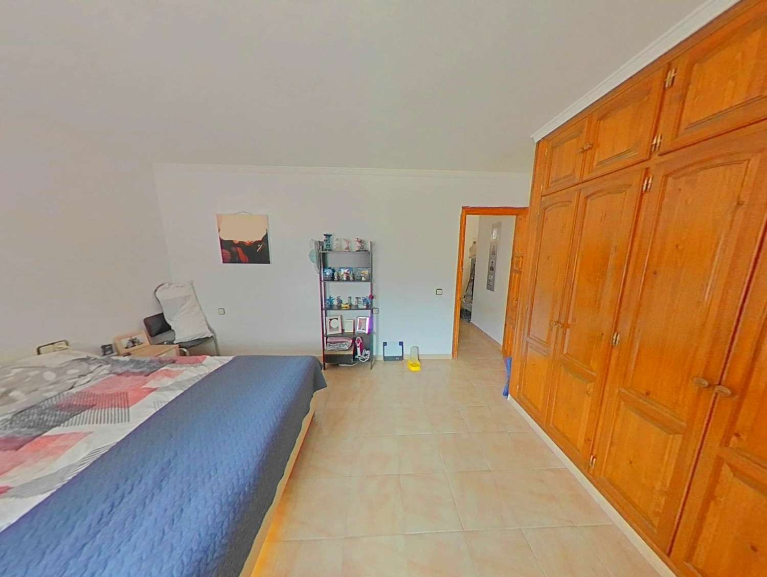 Gran chalet independiente en Pinos de Alhaurín con dos viviendas y piscina en parcela de 2.500m2