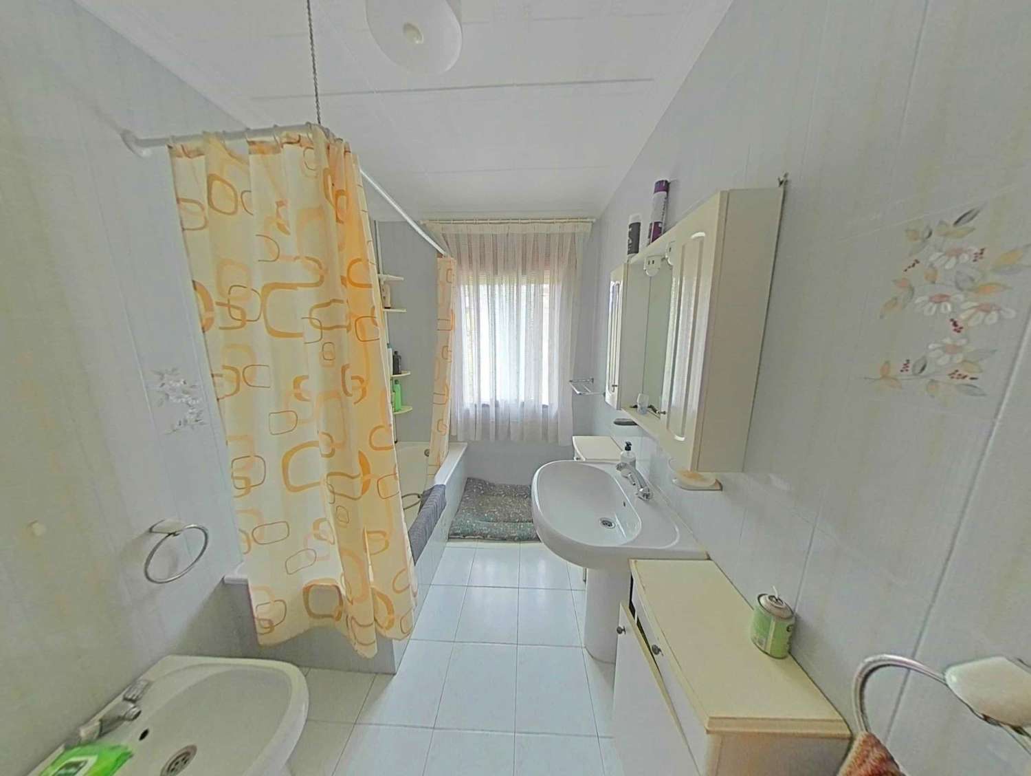 Gran chalet independiente en Pinos de Alhaurín con dos viviendas y piscina en parcela de 2.500m2