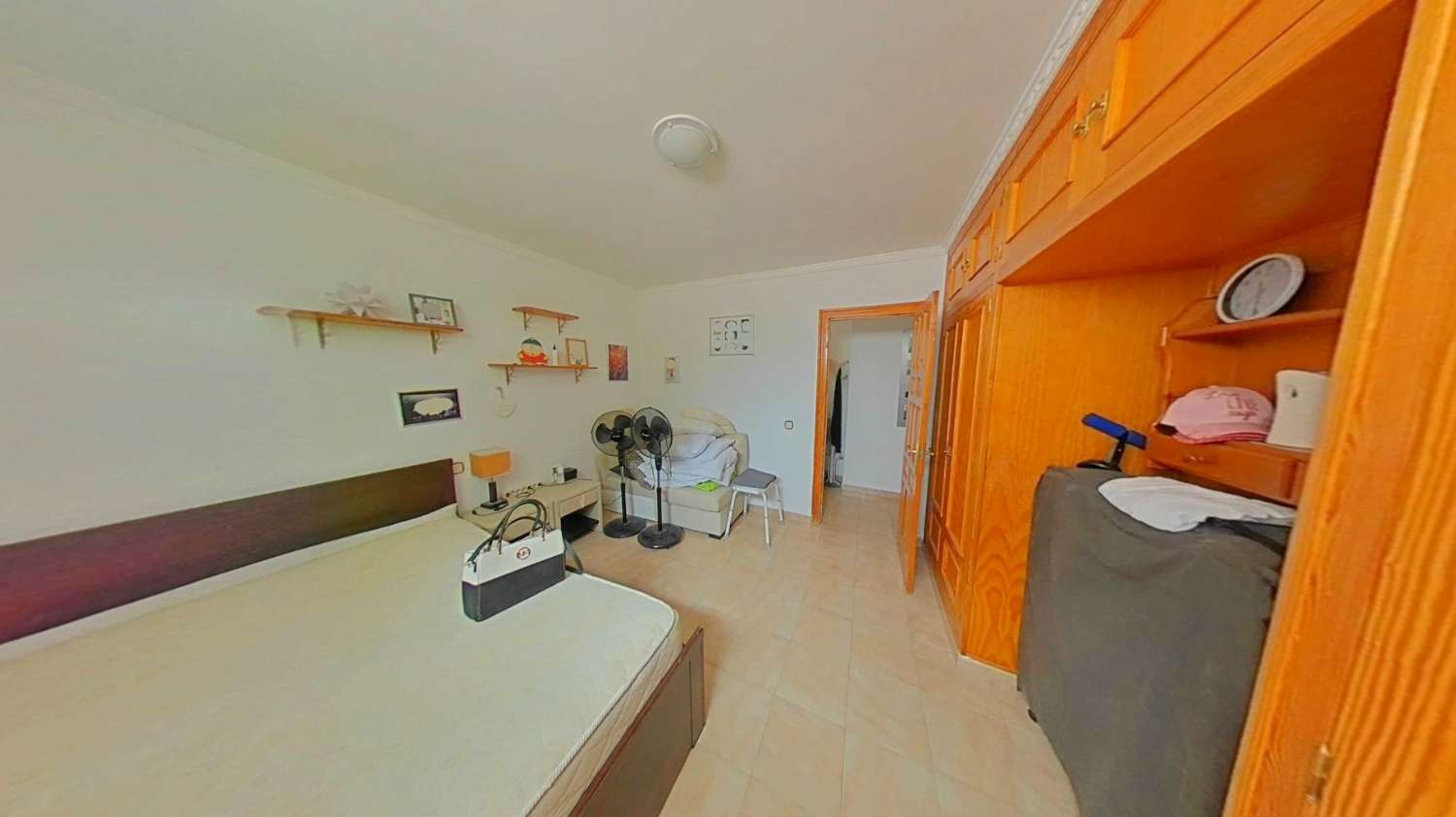 Gran chalet independiente en Pinos de Alhaurín con dos viviendas y piscina en parcela de 2.500m2