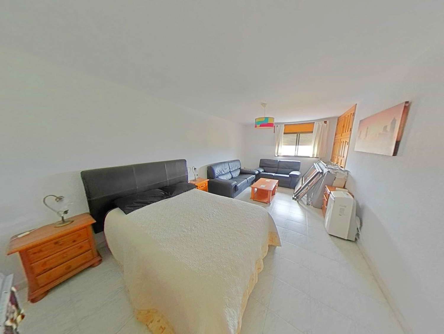 Gran chalet independiente en Pinos de Alhaurín con dos viviendas y piscina en parcela de 2.500m2