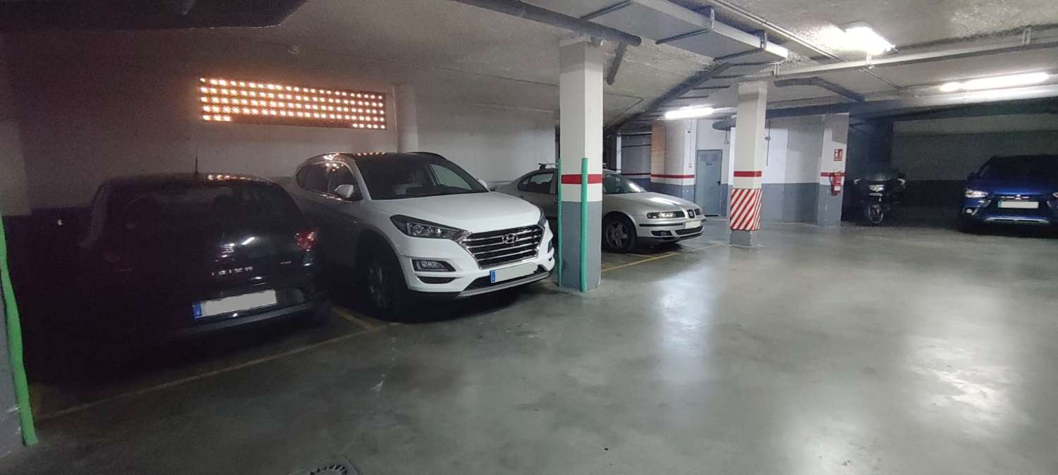 3-bedroom apartment in a closed area with terrace, pool, parking and storage room