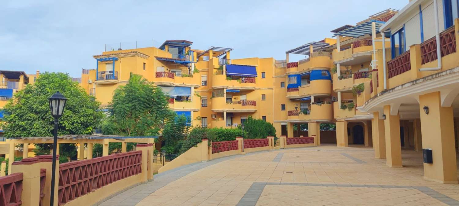 3-bedroom apartment in a closed area with terrace, pool, parking and storage room