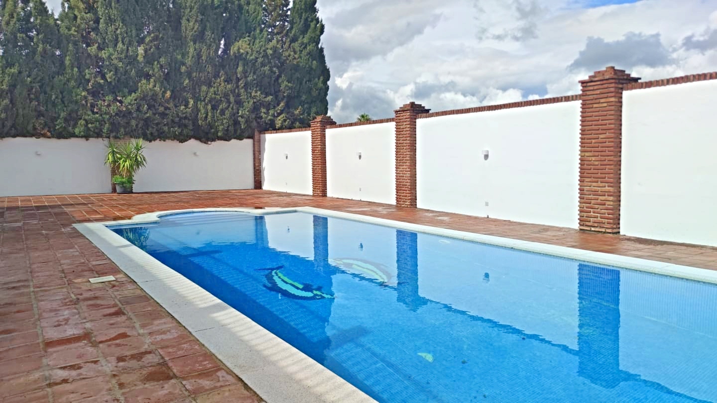Impresionante villa en venta en Pinos de Alhaurin