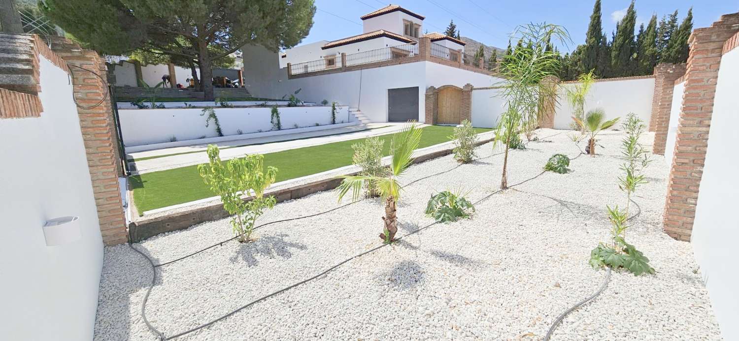 Impresionante villa en venta en Pinos de Alhaurin