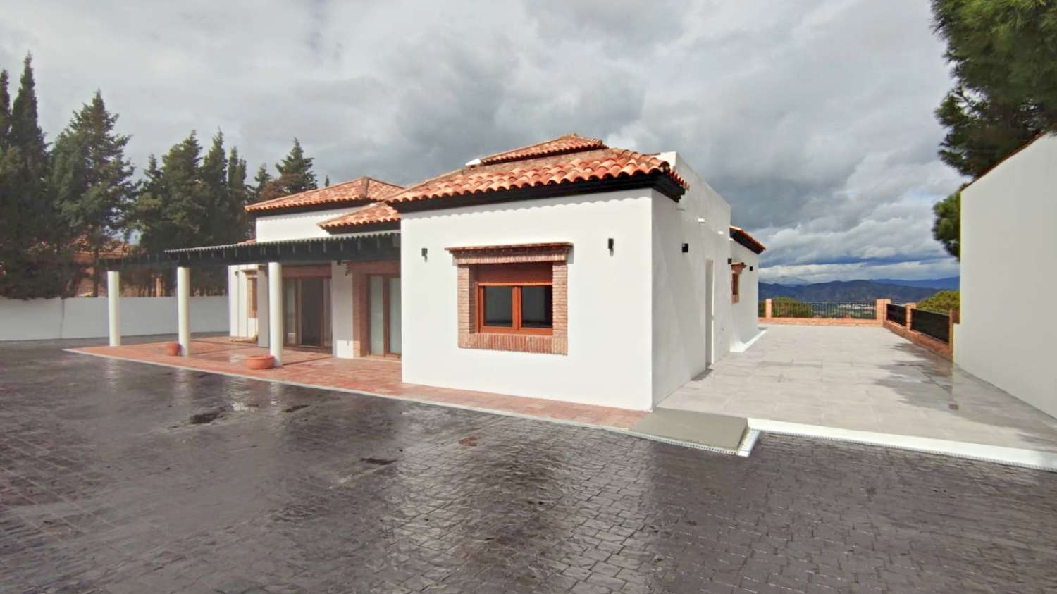 Impresionante villa en venta en Pinos de Alhaurin