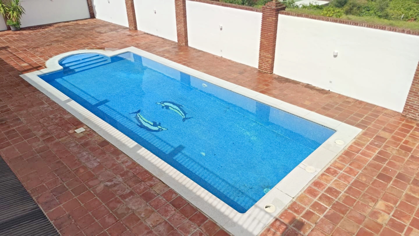 Impresionante villa en venta en Pinos de Alhaurin