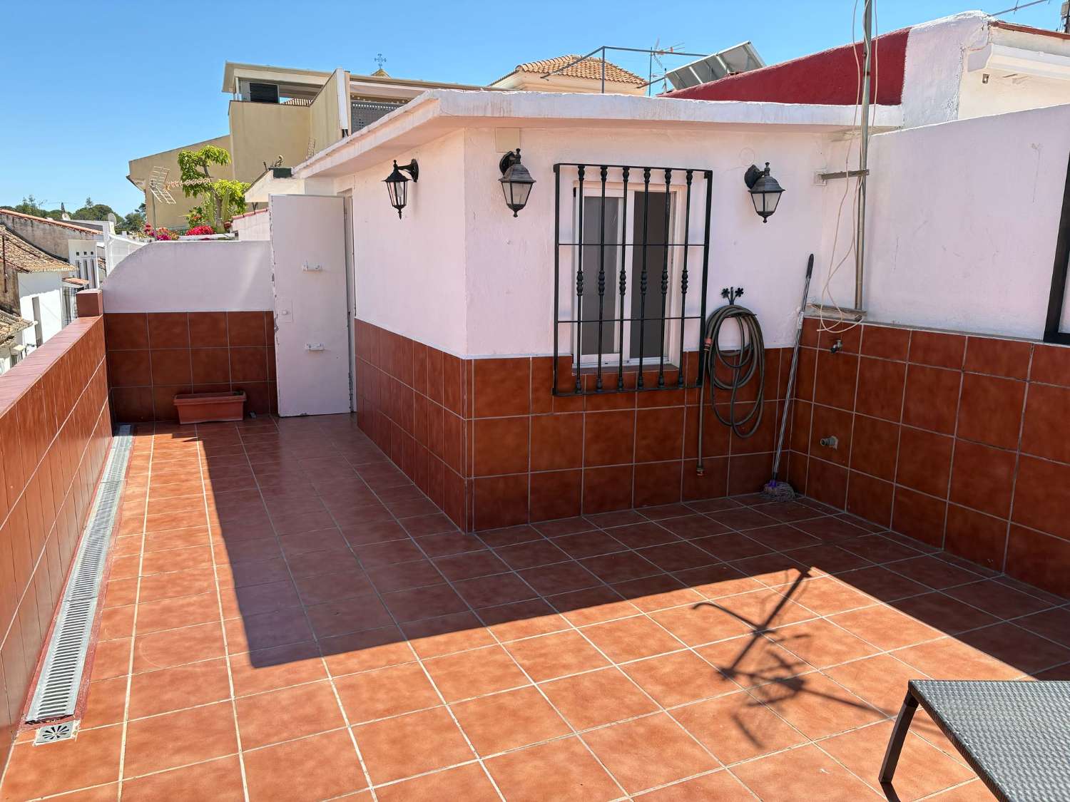 Casa adosada de 2 dormitorios y gran terraza