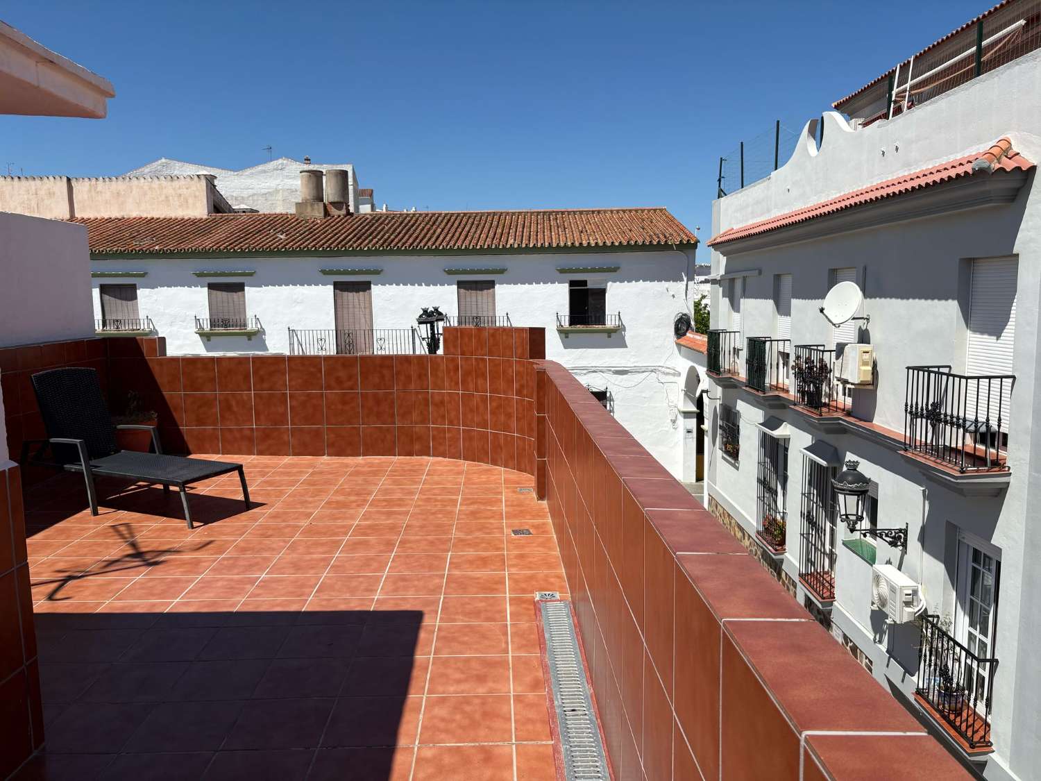 Casa adosada de 2 dormitorios y gran terraza