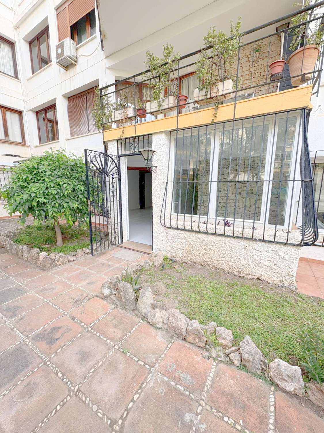 Piso de 2 dormitorios en Torremolinos