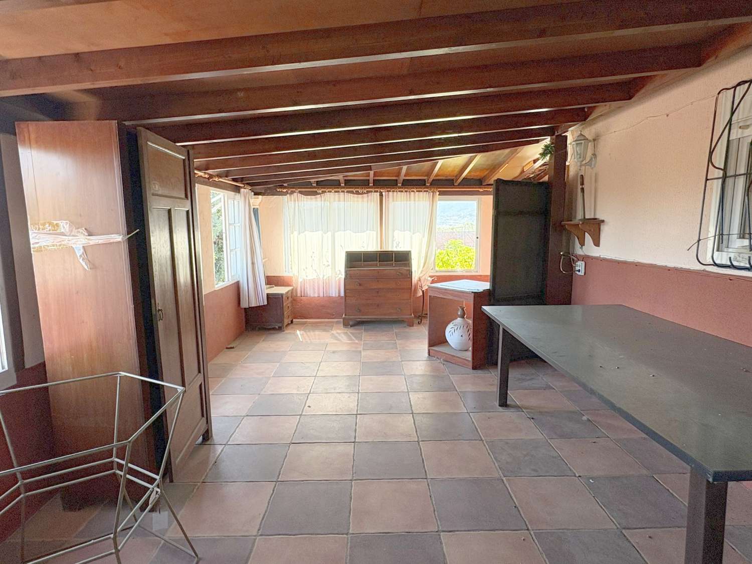 Casa de campo en la zona de La Alquería con vivienda escriturada y registrada.