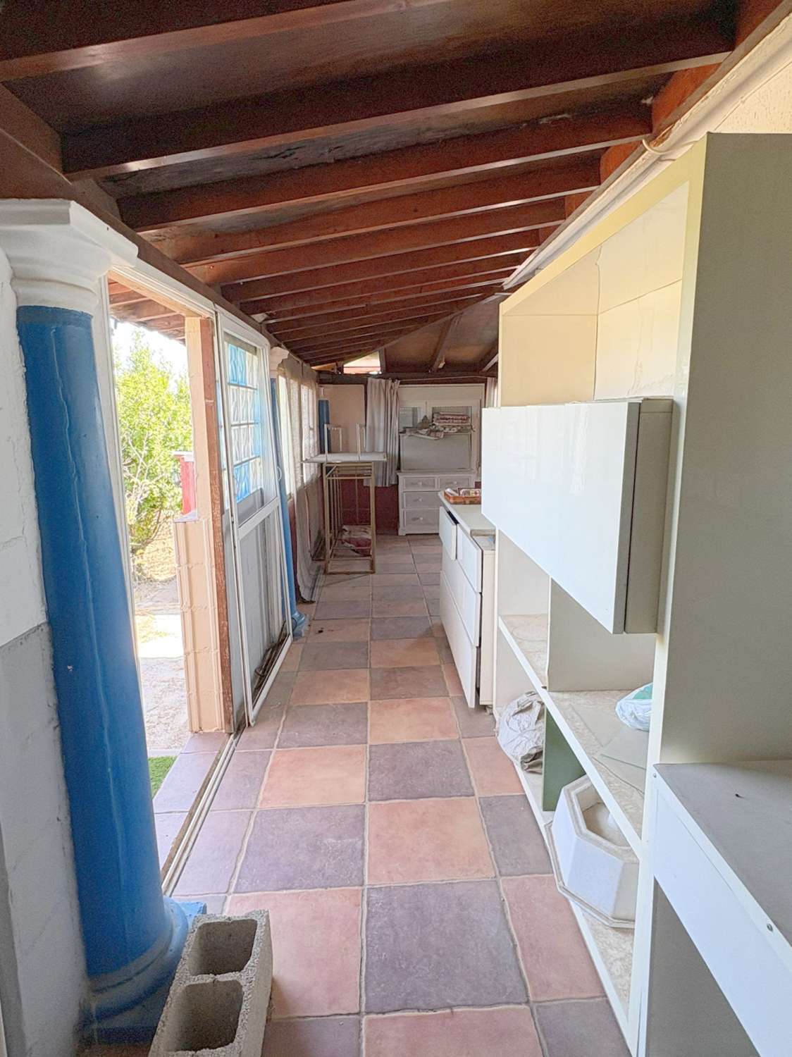 Casa de campo en la zona de La Alquería con vivienda escriturada y registrada.