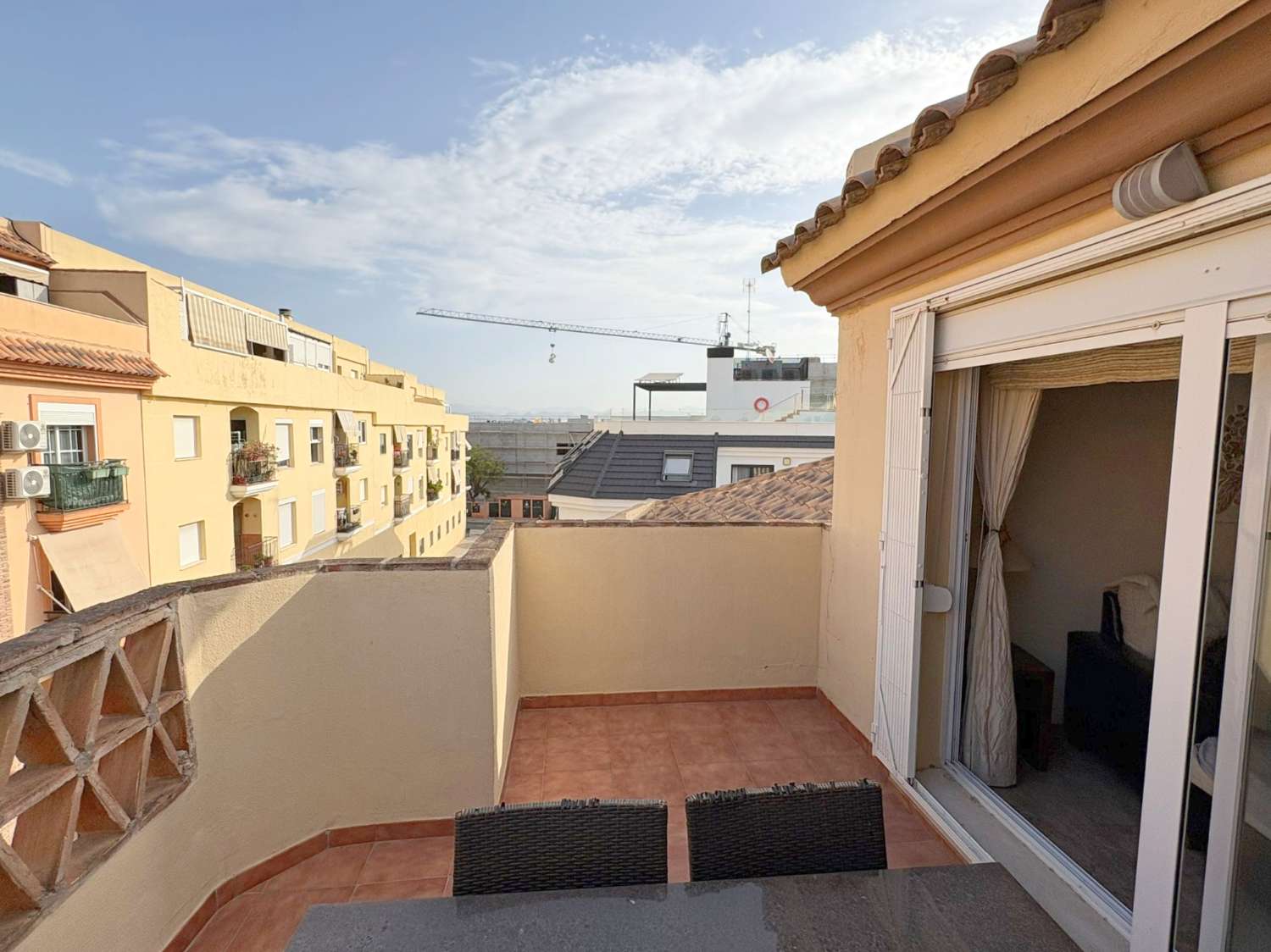 Ático de 2 dormitorios con terraza en zona Isaac Peral