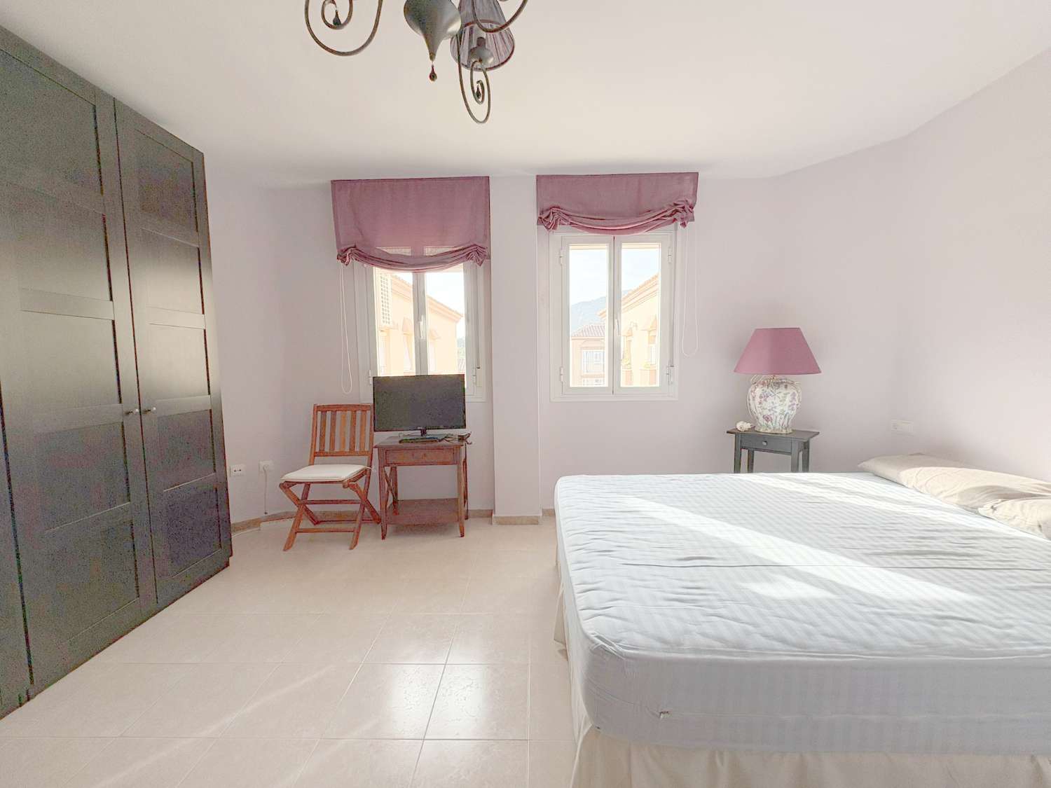 Ático de 2 dormitorios con terraza en zona Isaac Peral