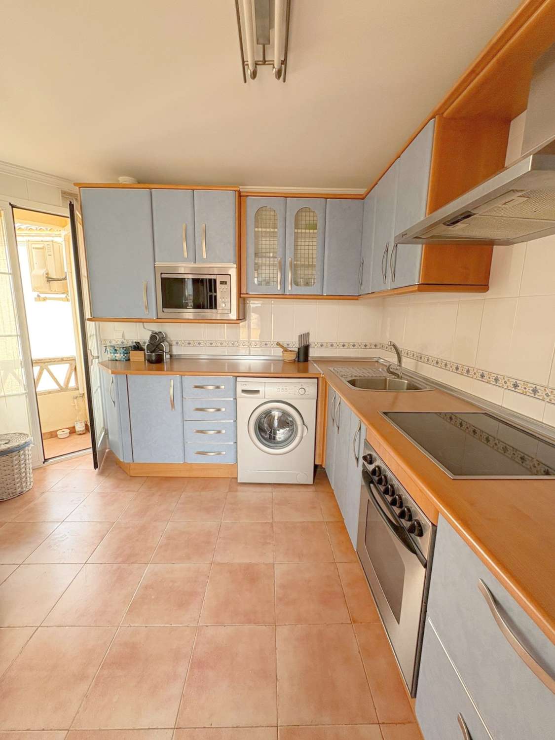 Ático de 2 dormitorios con terraza en zona Isaac Peral