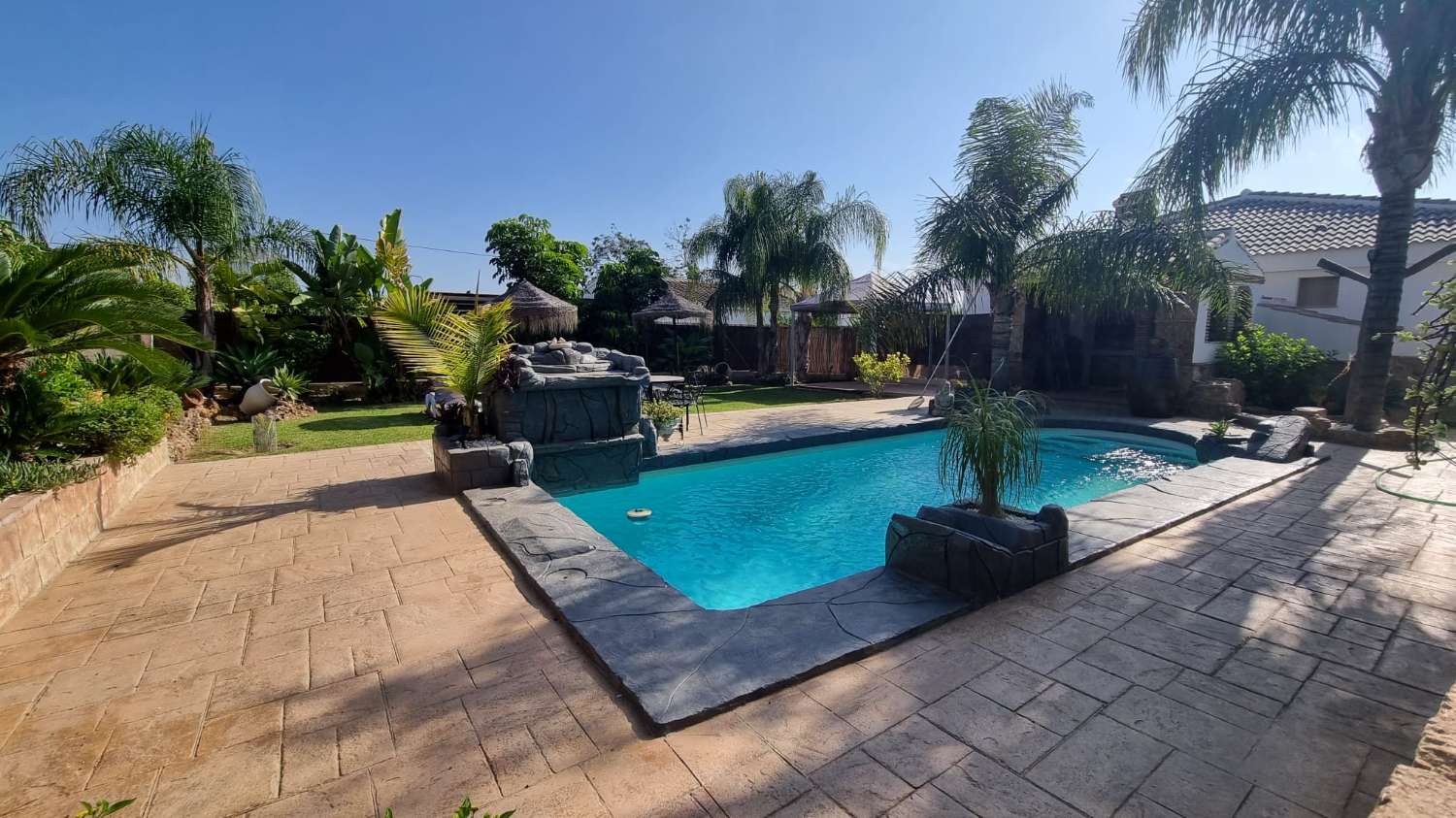 Charming Country House for Rent with Private Pool in Alhaurín el Grande