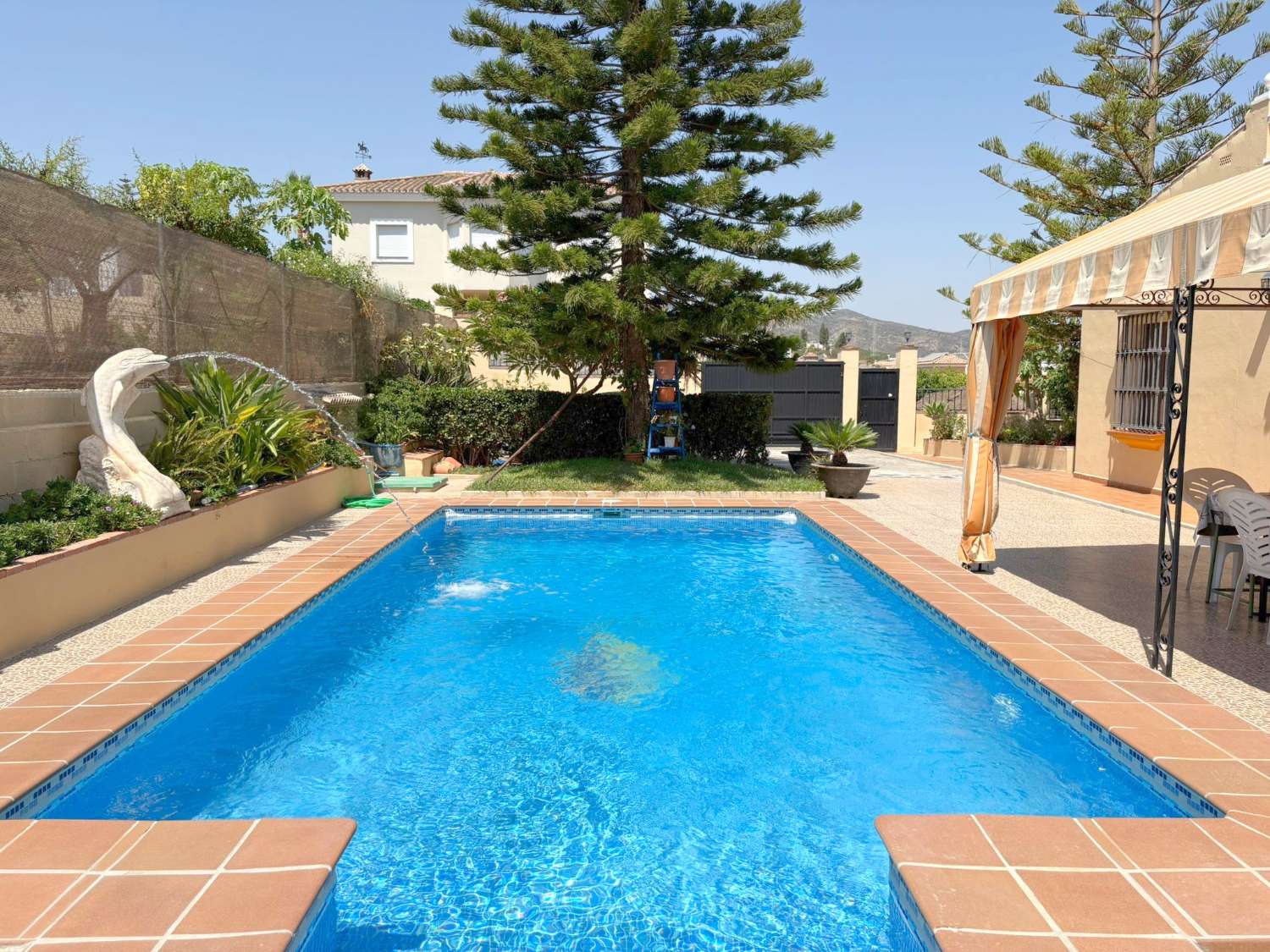Fantástico chalet independiente con piscina en Urbanización El Mirador del Romeral