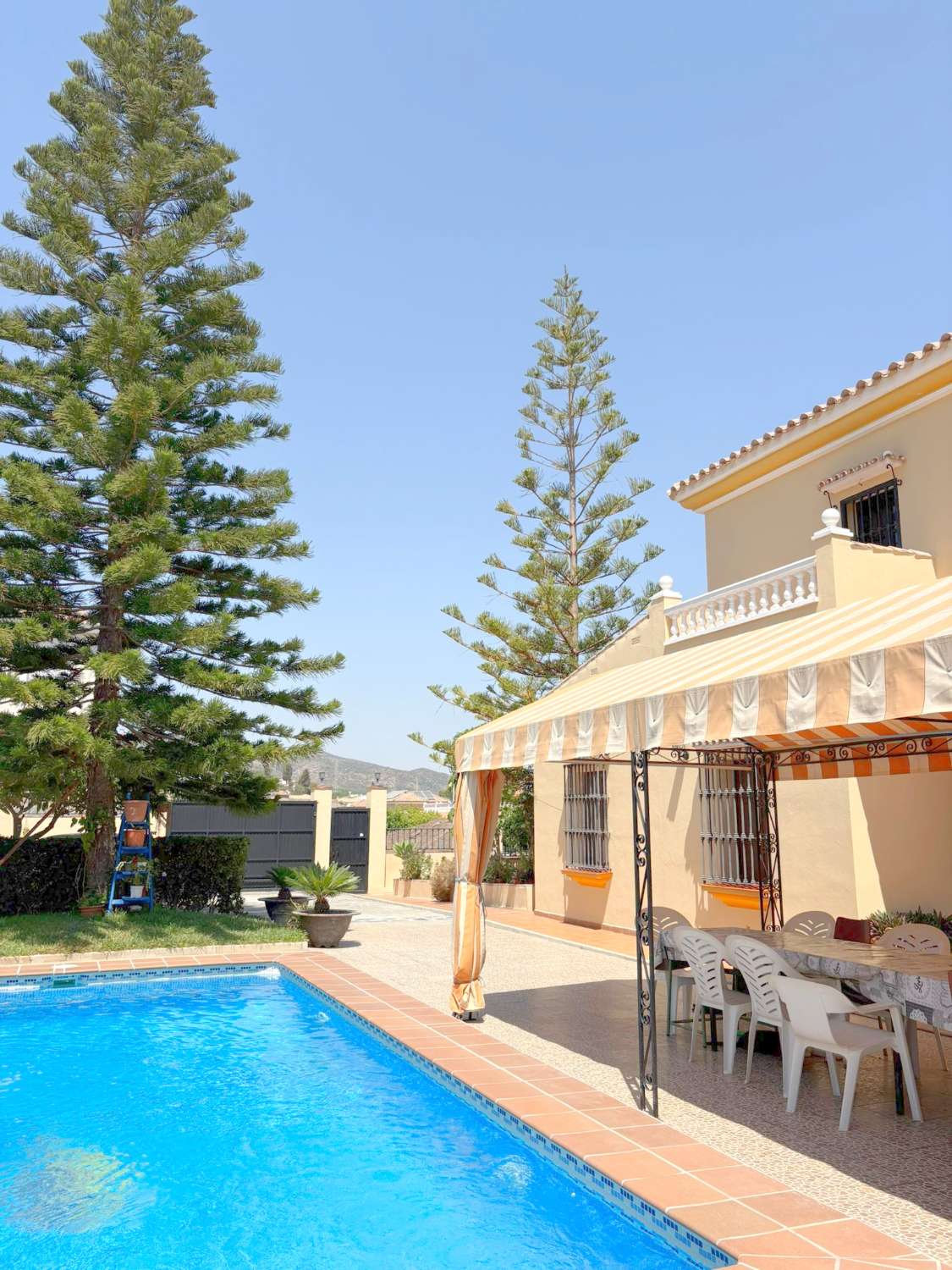 Fantástico chalet independiente con piscina en Urbanización El Mirador del Romeral