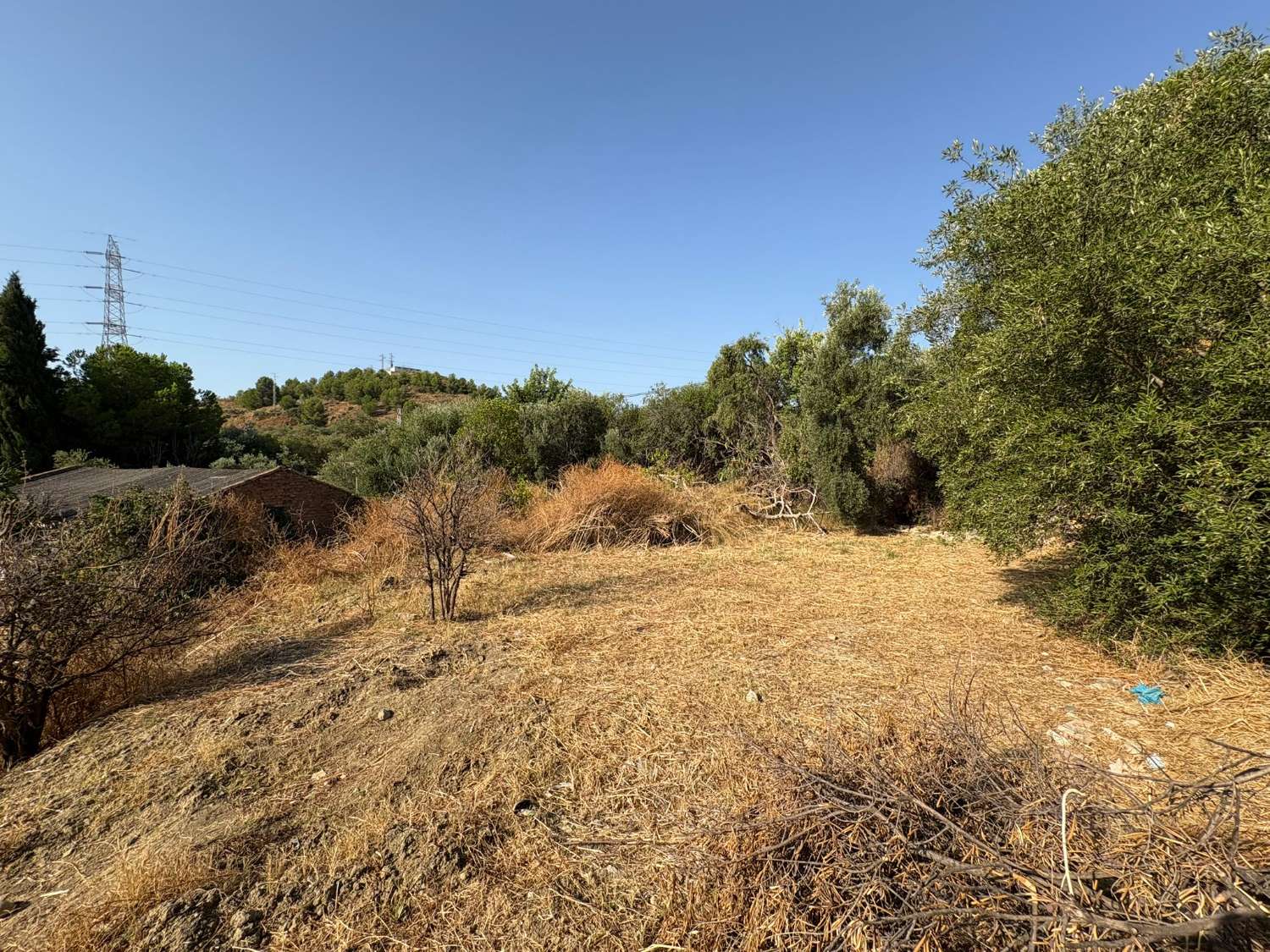 Finca de 6.000m2 junto a la A-45 a la entrada de la ciudad de Málaga