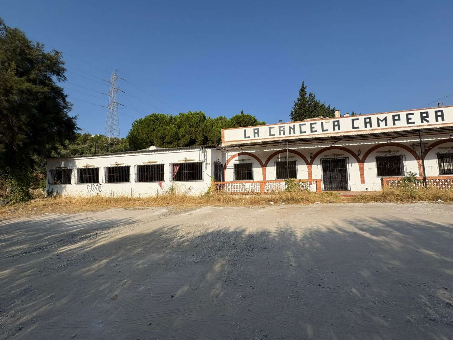 Finca de 6.000m2 junto a la A-45 a la entrada de la ciudad de Málaga