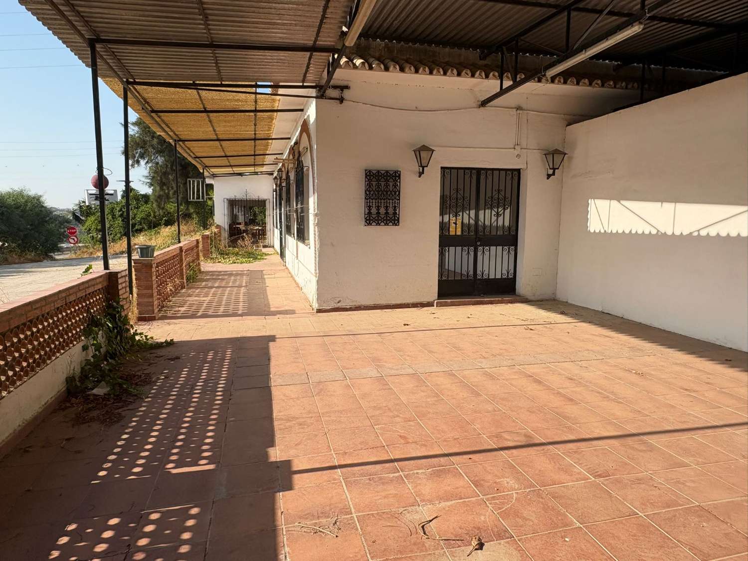 Finca de 6.000m2 junto a la A-45 a la entrada de la ciudad de Málaga