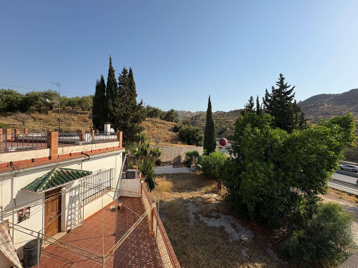 Finca de 6.000m2 junto a la A-45 a la entrada de la ciudad de Málaga