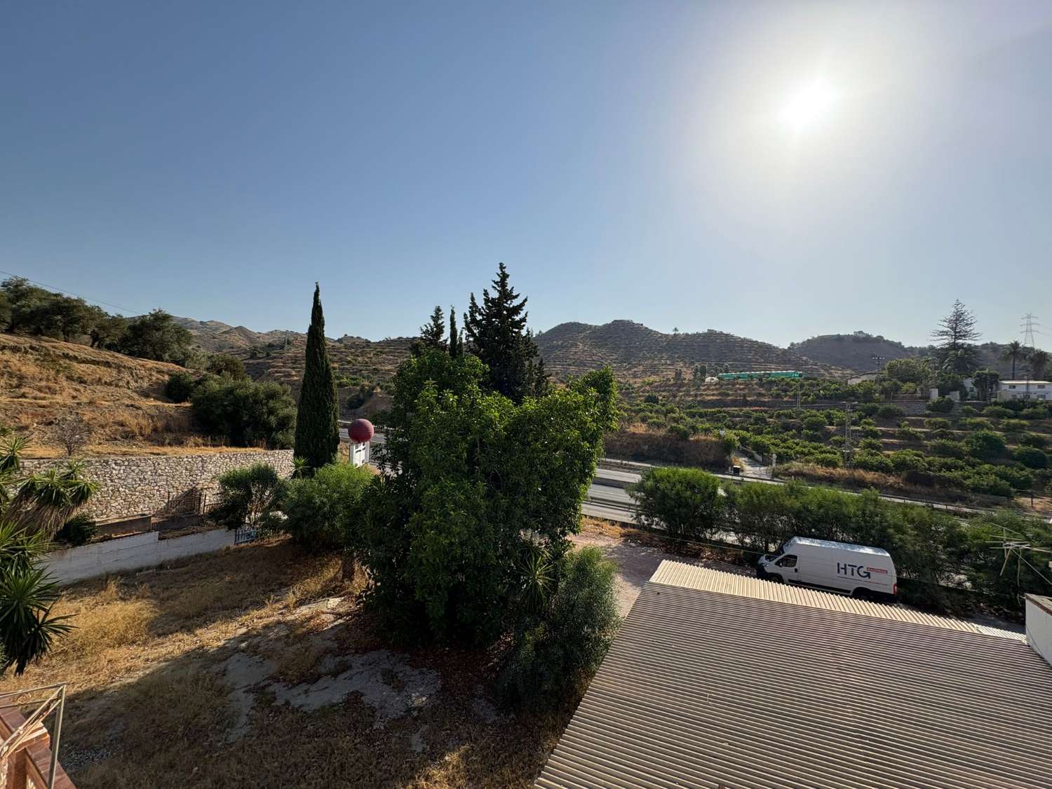Finca de 6.000m2 junto a la A-45 a la entrada de la ciudad de Málaga