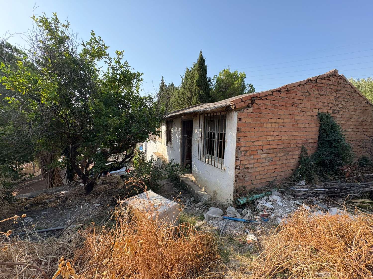 Finca de 6.000m2 junto a la A-45 a la entrada de la ciudad de Málaga