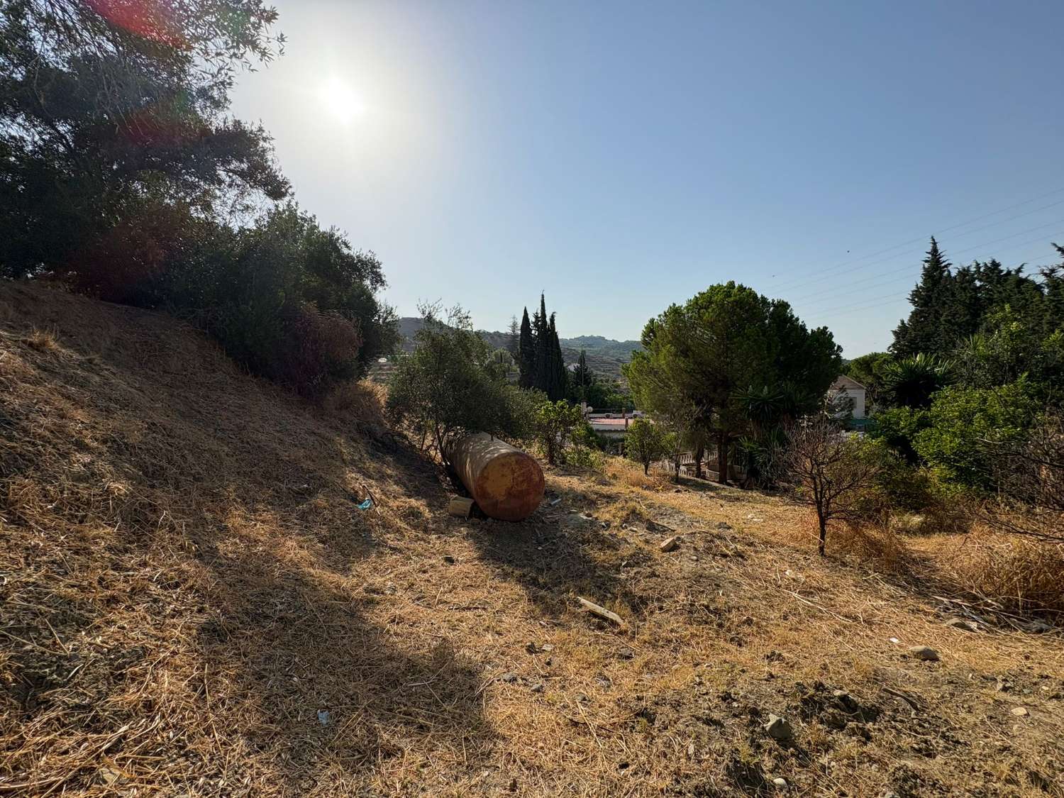 Finca de 6.000m2 junto a la A-45 a la entrada de la ciudad de Málaga