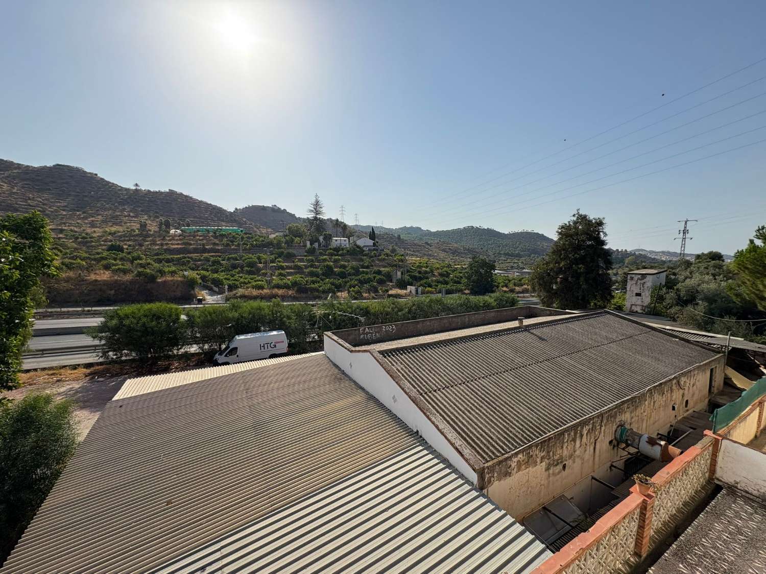 Finca de 6.000m2 junto a la A-45 a la entrada de la ciudad de Málaga