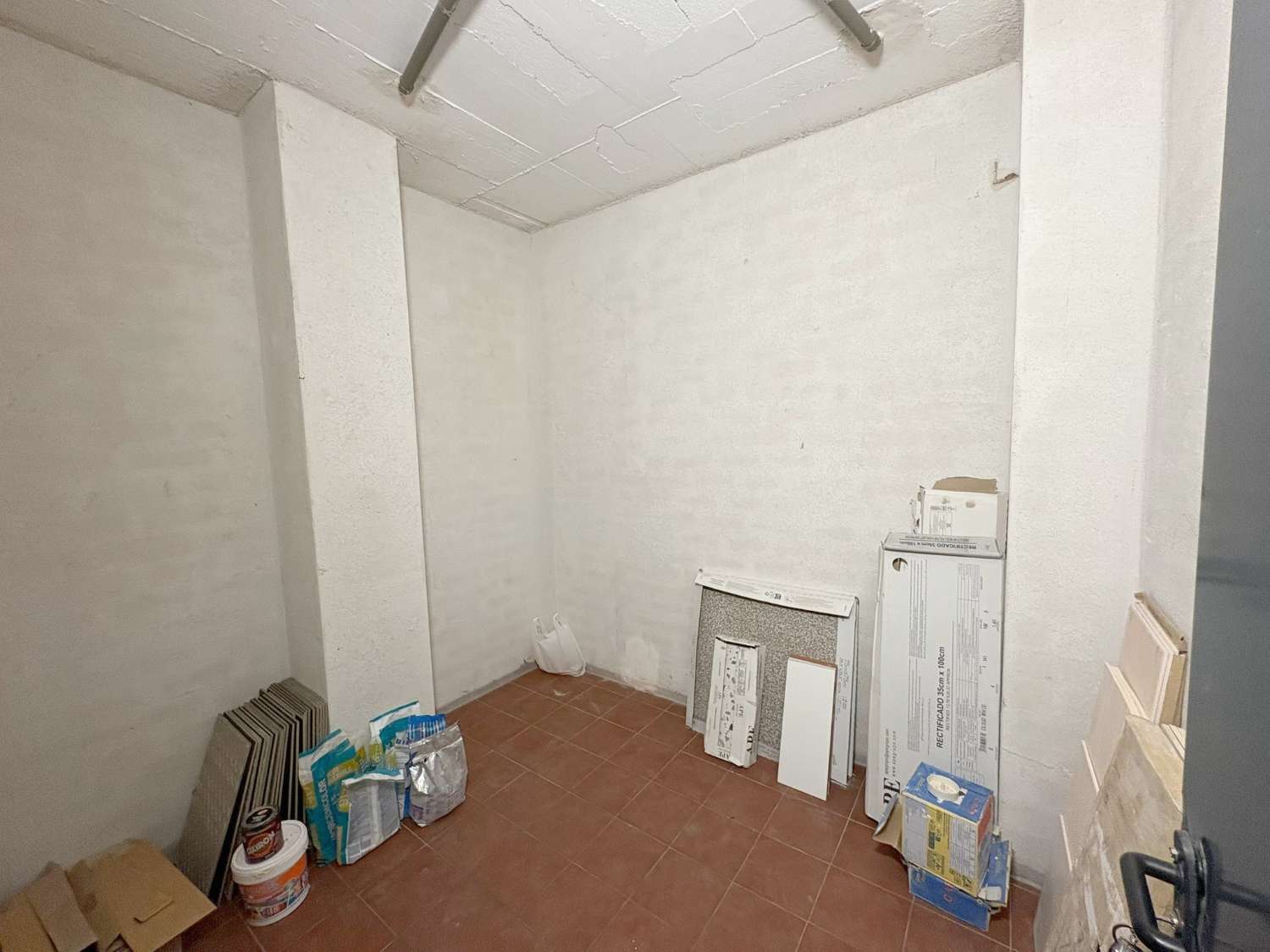 Fantástico piso de 3 dormitorios con terraza y piscina en zona El Pinillo