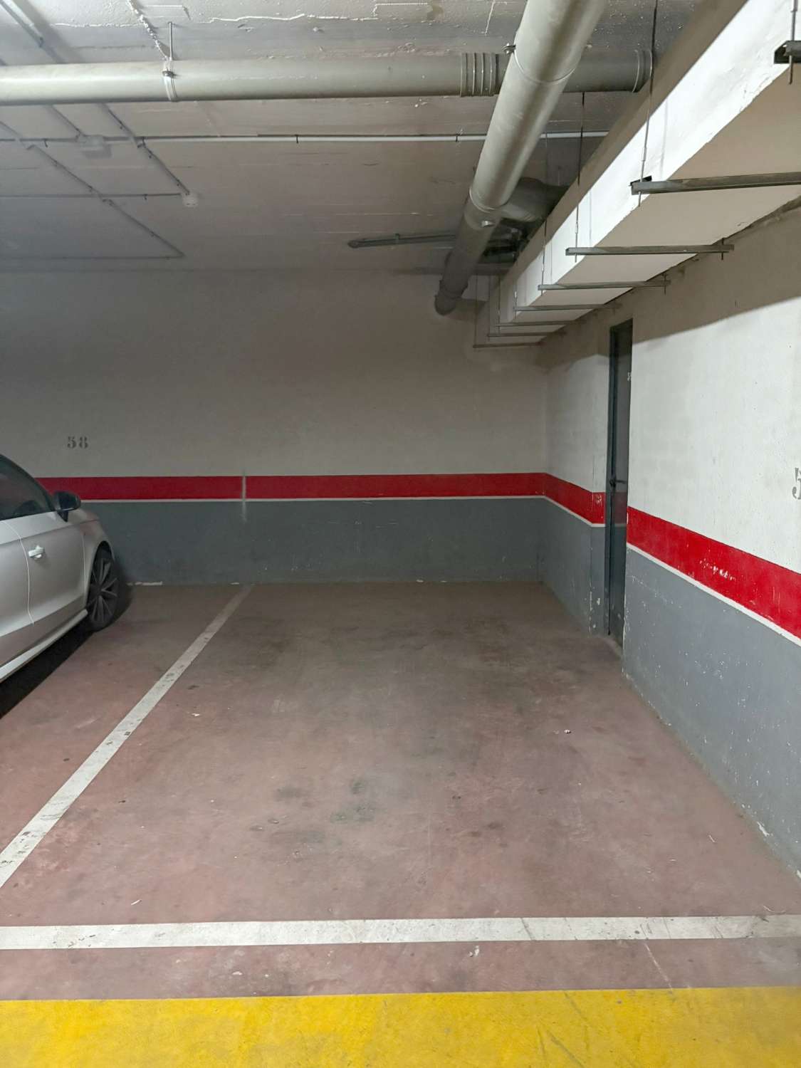 Fantástico piso de 3 dormitorios con terraza y piscina en zona El Pinillo