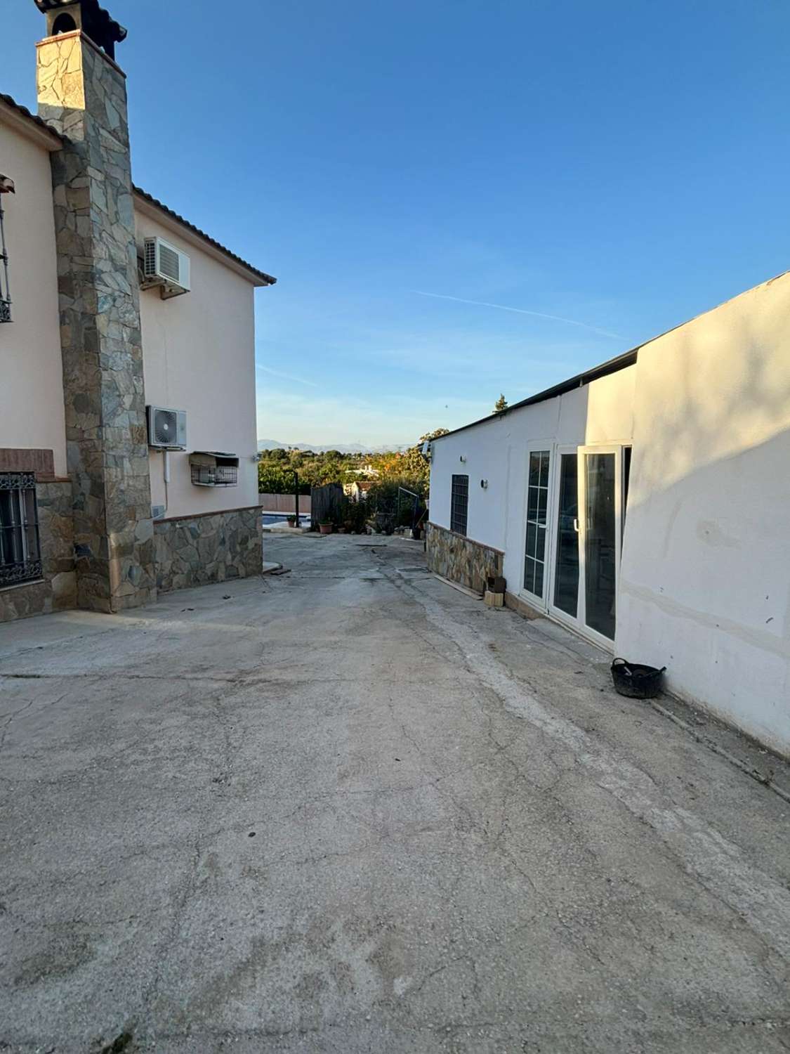 Chalet Independiente con piscina en Santa Clara (Alhaurín de la Torre)