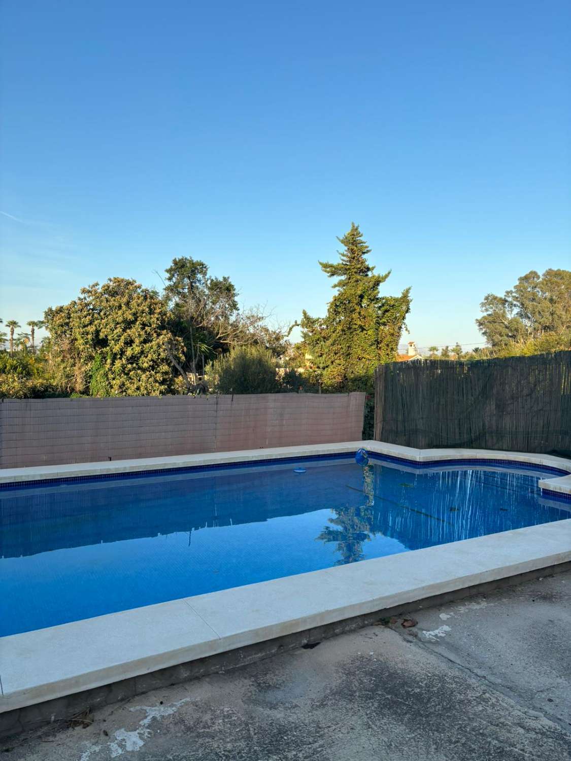 Chalet Independiente con piscina en Santa Clara (Alhaurín de la Torre)