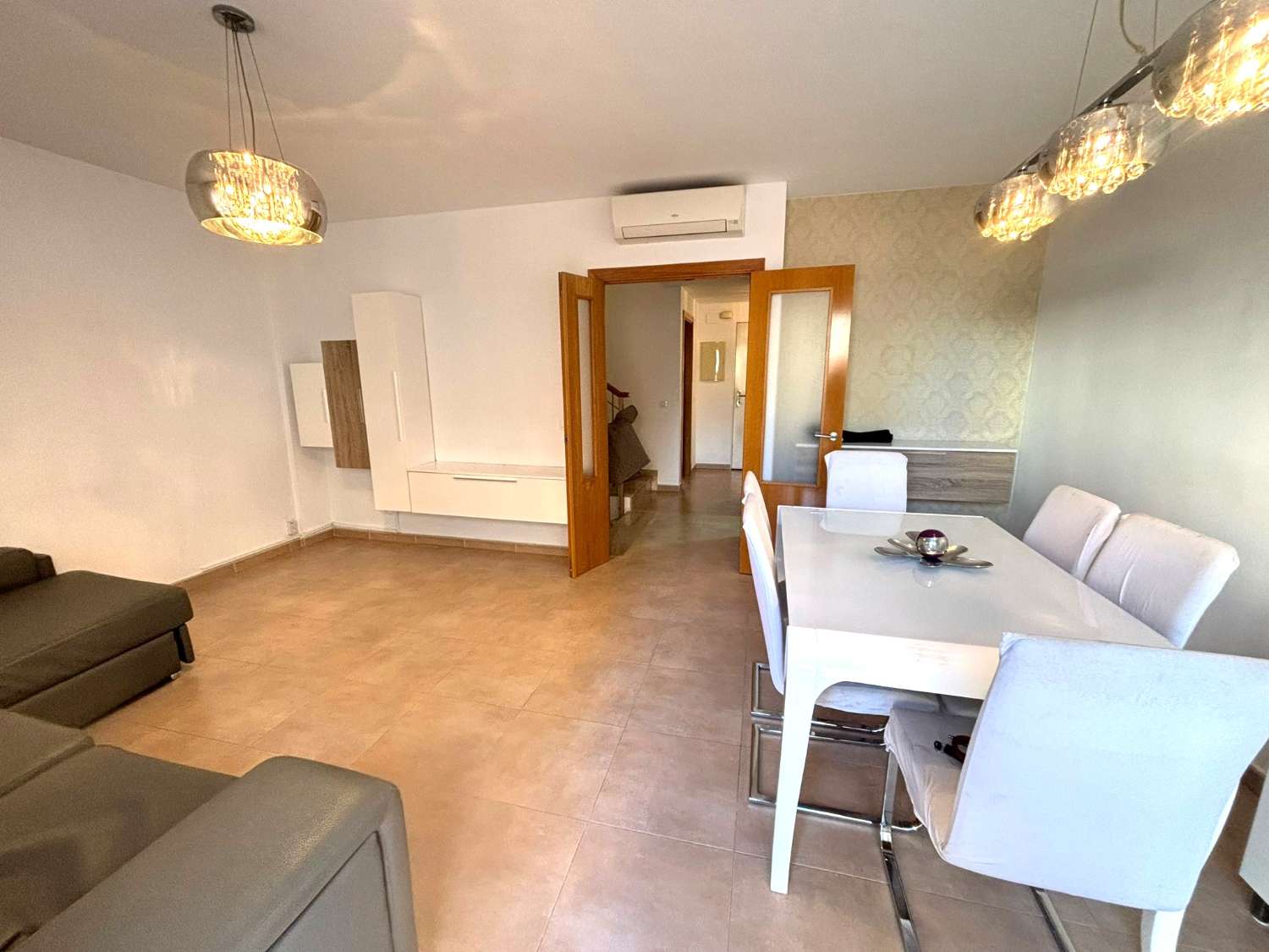 Magnificent semi-detached villa in Santa Amalia (Alhaurín de la Torre)