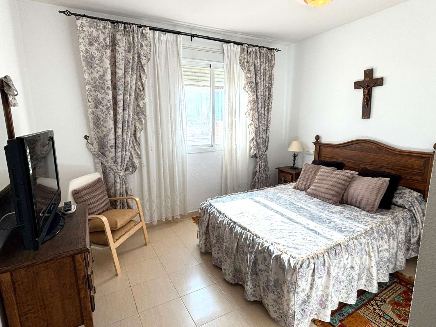 Three-bedroom apartment in the Puerta Capellanía residential complex.