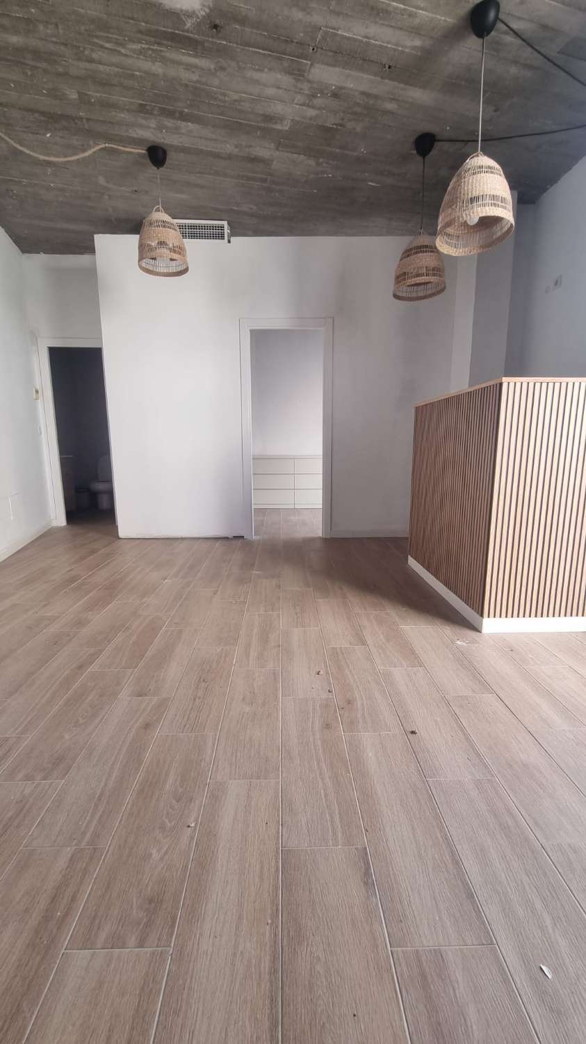 Local comercial en esquina con máxima visibilidad