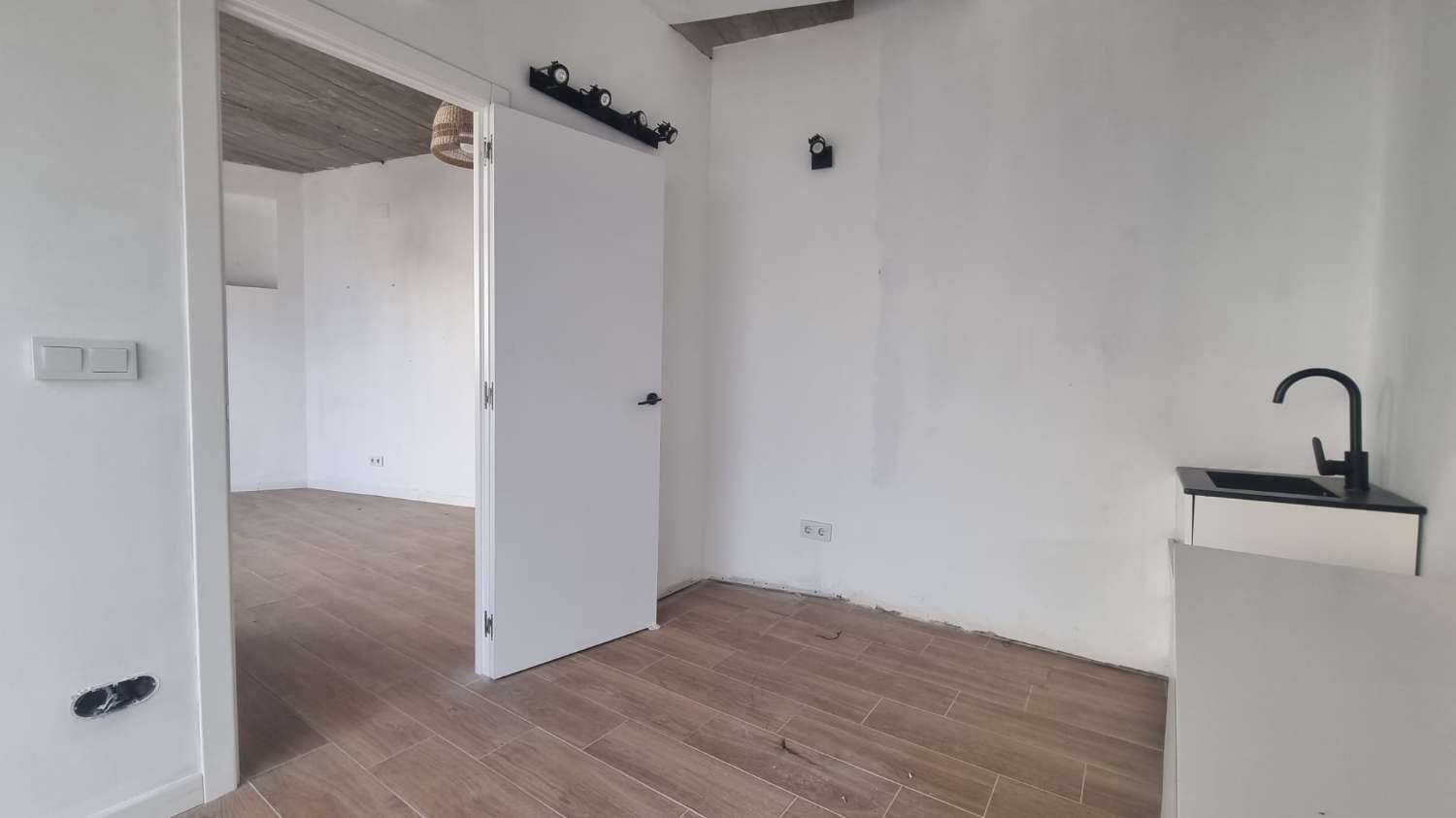 Local comercial en esquina con máxima visibilidad