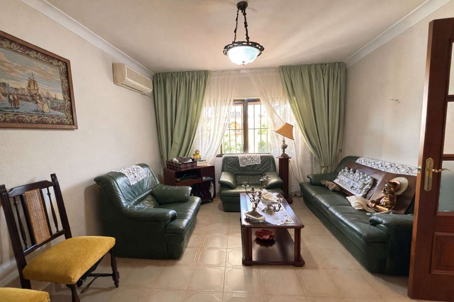 Chalet Independiente en Centro de Alhaurin de la Torre.